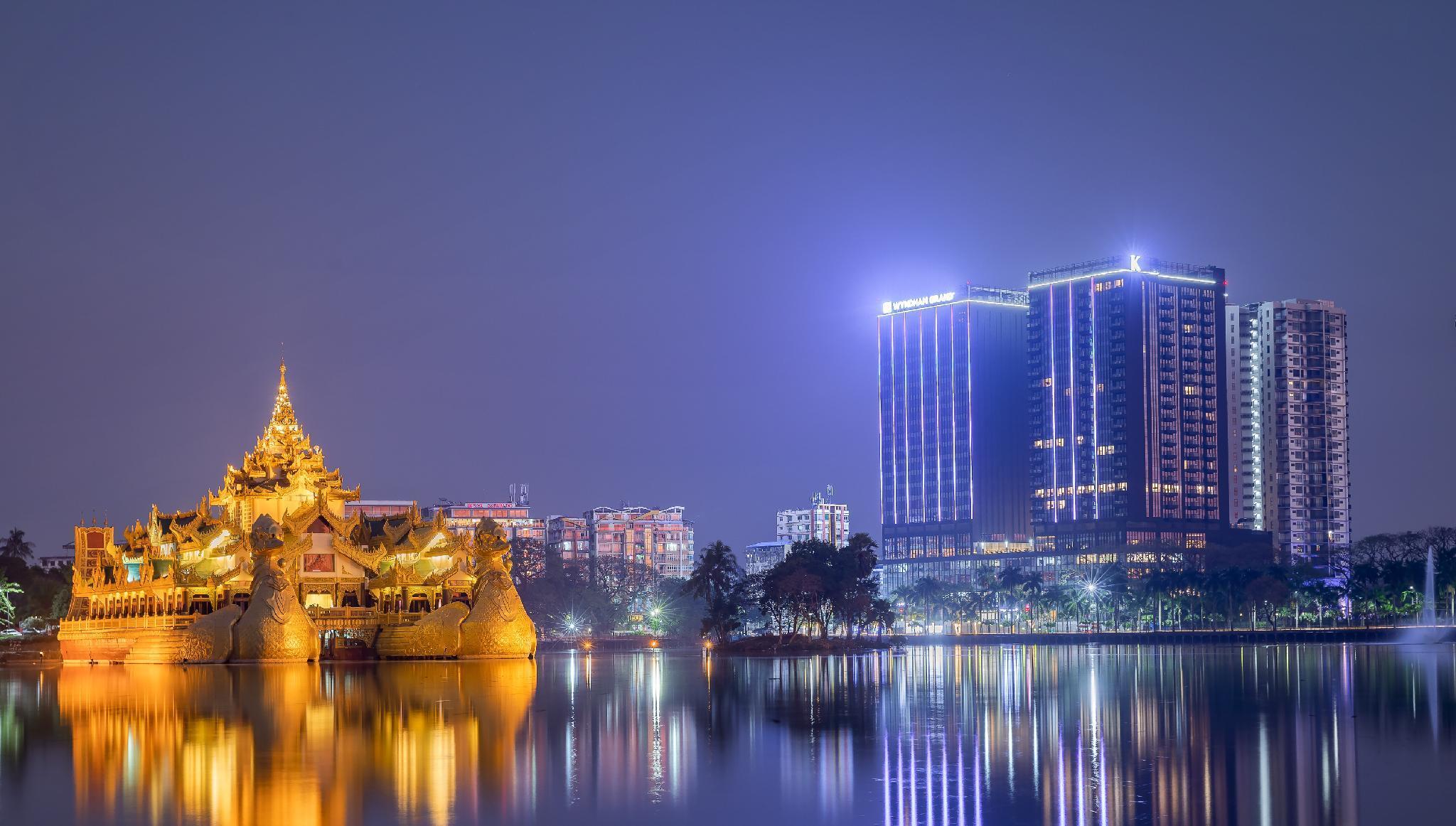 วินด์แฮม แกรนด์ ย่างกุ้ง โฮเต็ล Hotel ภายนอก รูปภาพ